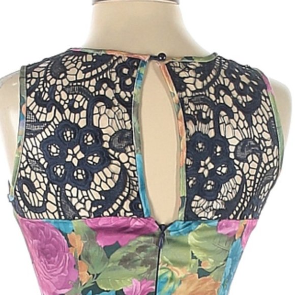 🌎Tatyana || Mirabelle Floral Dress - Navy Lace - Picture 7 of 8